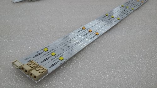 ����� ������������ ����� LC-LL400-6xCREE.  �9