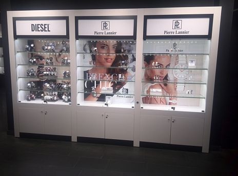 Bestwach  �.������ .  �17